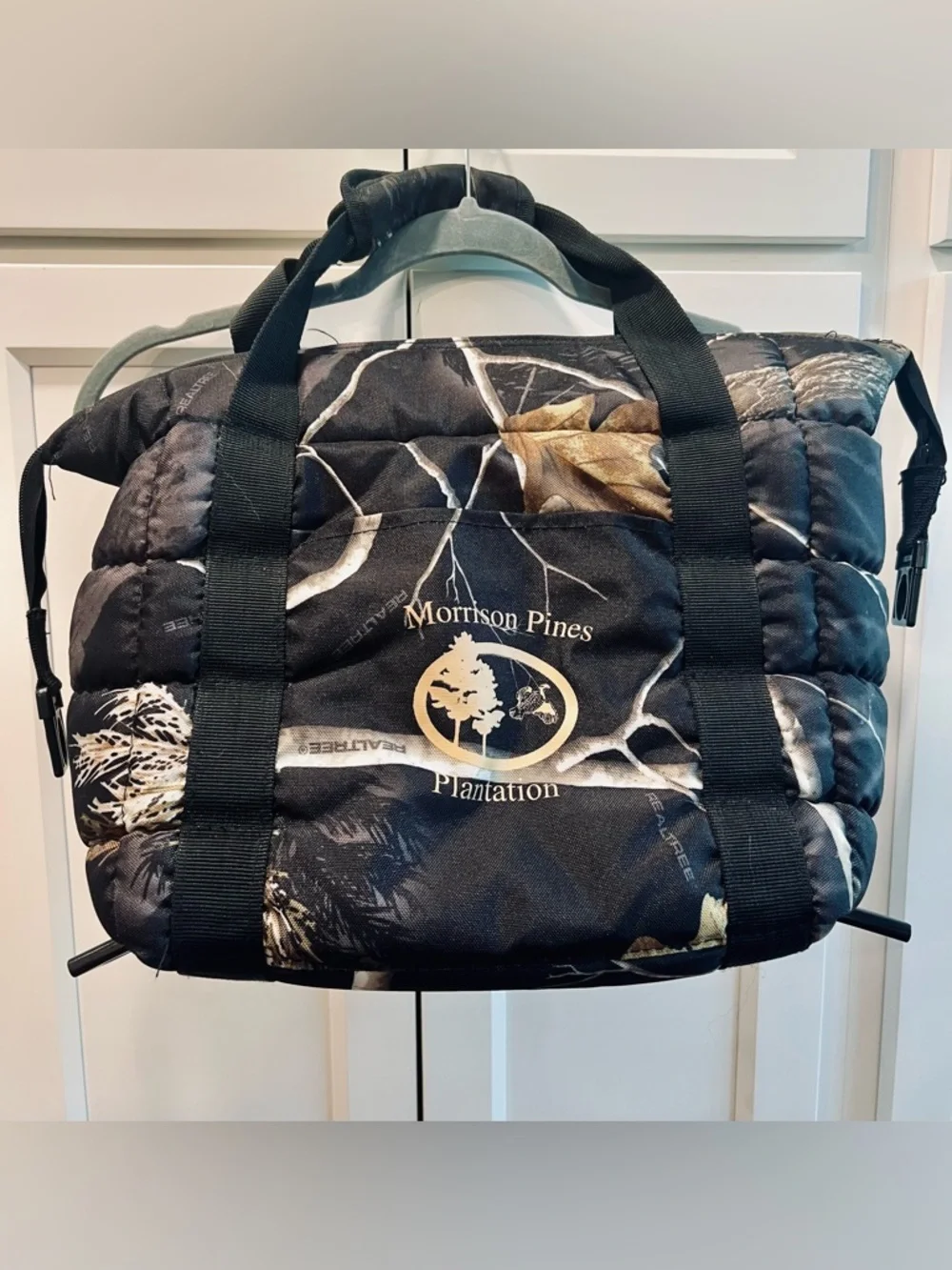 RealTree Camo Thermal Cooler Bag.  Canvas material on the outside.  Zips. NWOT.
